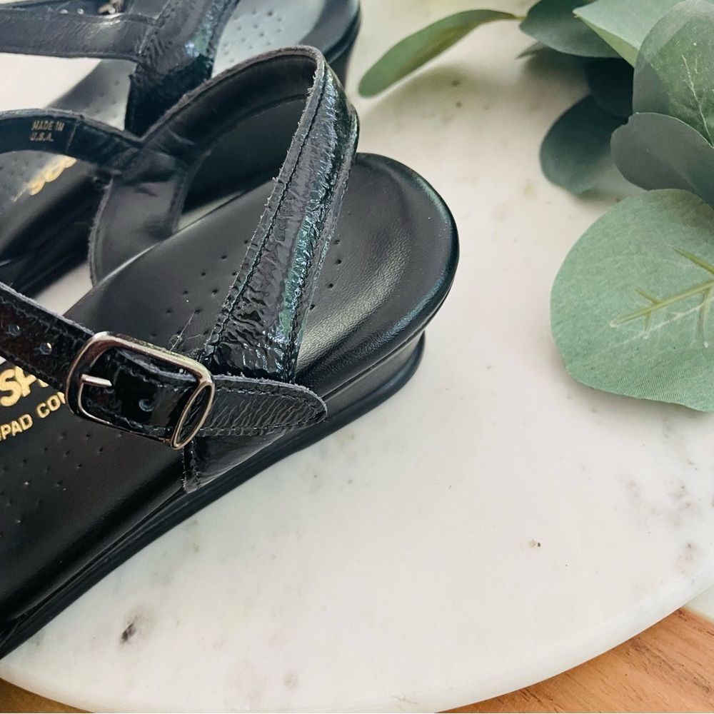 SAS Black Sandals Minimalist Design with Ankle Strap - Picture 5 of 7